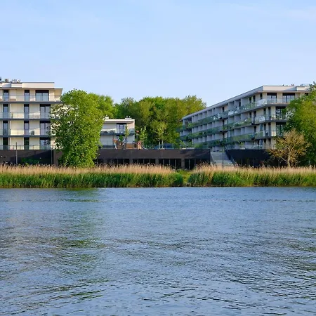 Riverside I Apartment